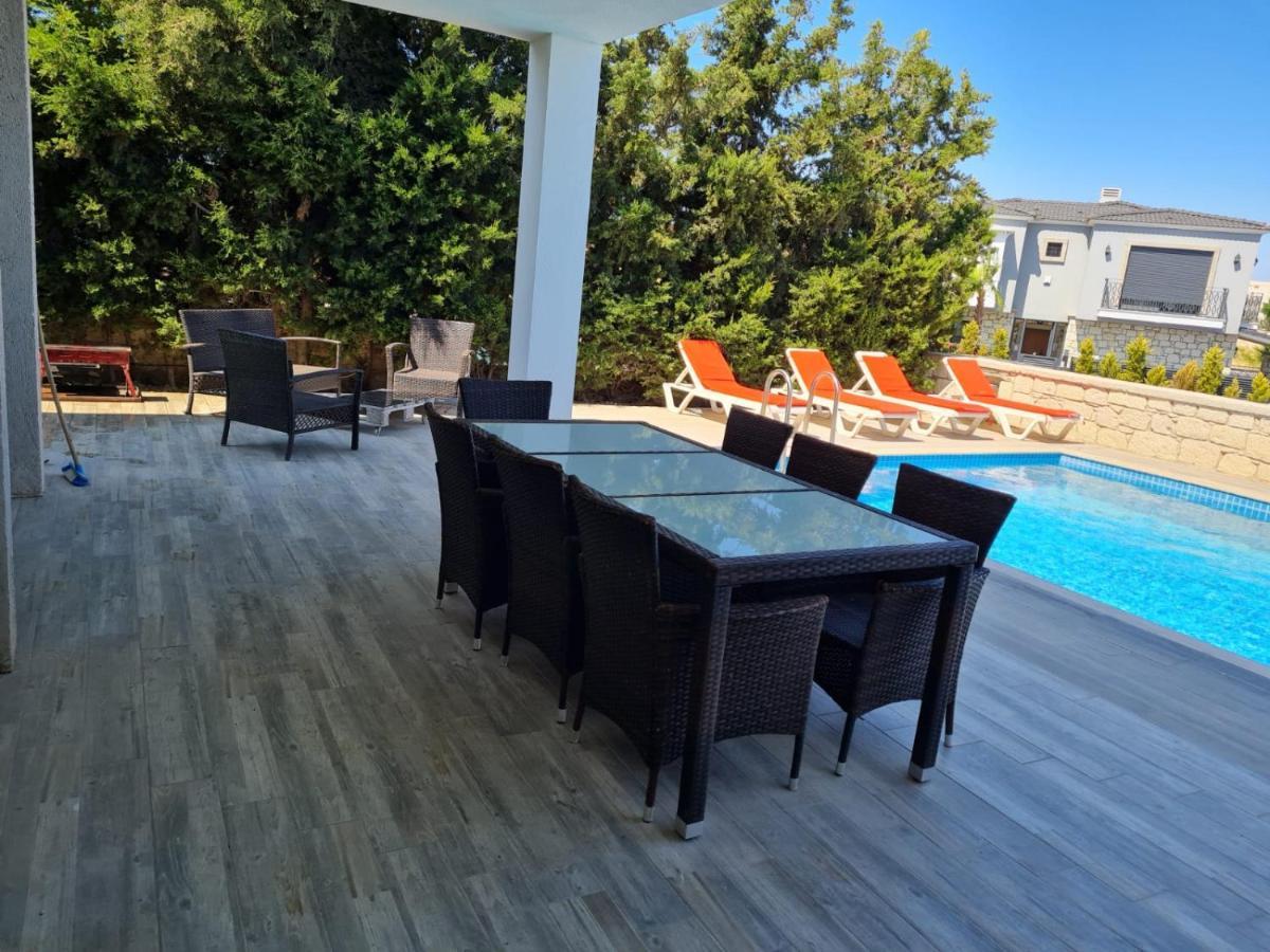 De-Lale Villa Çeşme Exteriör bild