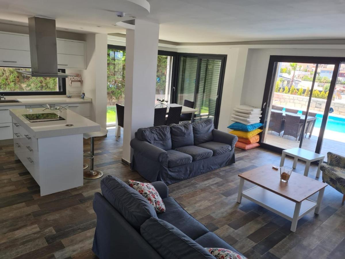 De-Lale Villa Çeşme Exteriör bild